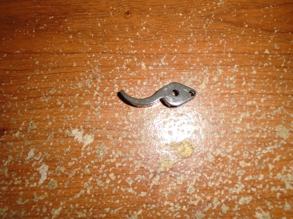 GATILLO PISTOLA SEMIAUTOMÁTICO DAEWOO DH40 .40 S&W Foto 1 de 1