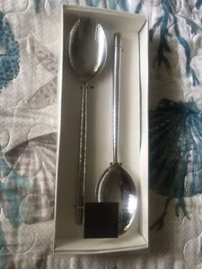 S2 Resources 2 Piece Salad Server Set Hammered Design Made In India - Picture 1 of 3