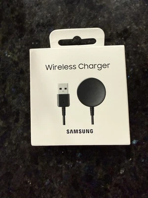 Cargador de teléfono inalámbrico rápido Samsung Foto 1 de 4