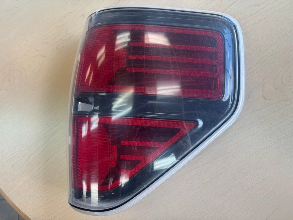 2010-2014 Ford F-150 Raptor RH Tail Lamp Light Assembly - Image 1 of 1