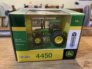 Ertl 1/64 John Deere 4450 Tractor With FWA & Duals - Authentics 4 - CHASE NIB - Picture 1 of 3