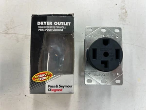 Salida Pass and Seymour 3864 CC6 125/250 voltios 30 amperios NEMA 14-30 R - Imagen 1 de 2