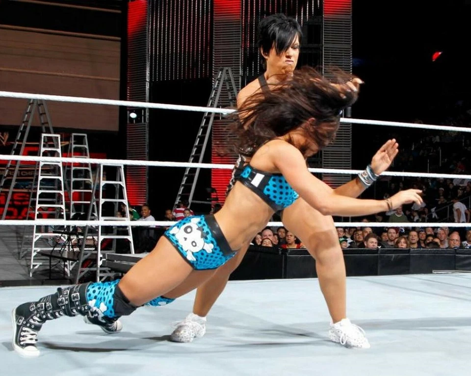 FOTO DE LUCHA LIBRE DE VICKIE GUERRERO 8X10 WWE RING ACCIÓN Foto 1 de 1