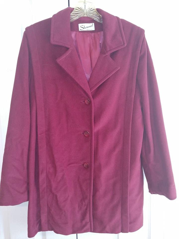 Hermoso abrigo de coche vintage Sherwood borgoña. Talla 8 Foto 1 de 4