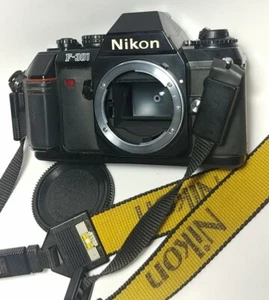 Cuerpo de cámara fotográfica Nikon F-301 MF SLR - Imagen 1 de 9