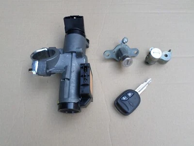 GENUINE CHEVROLET SPARK 2013 IGNITION BARREL WITH DOOR LOCKS KEY - Image 1 of 3