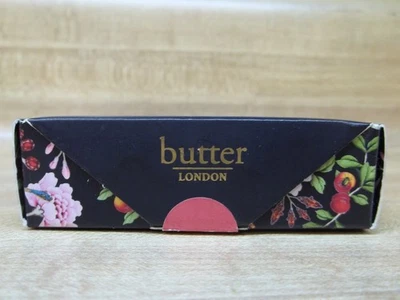 Lápiz labial Butter London Plush Rush 3,5 g / 0,12 oz Foto 1 de 4