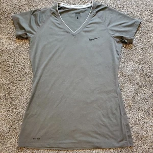 Nike Dri-Fit Pro Combat Damen Large V-Ausschnitt Kurzarm tailliert Shirt grau EUC - Bild 1 von 9