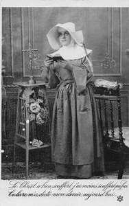 CPA RELIGION / BONNE SOEUR / NONNE / LE CHRIST A BIEN SOUFFERT - Picture 1 of 1