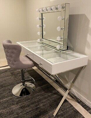 Glamour Make Up Mirrors White Vanity Table - Excellent Condition • 0.99$