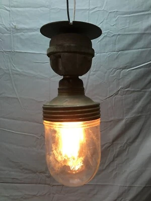 Luz de sombra Benjamin roscada cobre Crouse Hinds industrial de colección 713-22B Foto 1 de 4