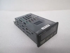 Omron, E5GN-R03TC-FLK, Temperature Controller, New - Picture 1 of 6