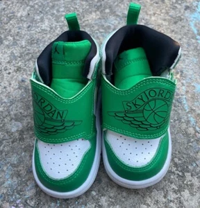 Nike Sky Jordan Toddler 6c Air Jordan 1 Mid Pine Green Sneakers BQ7196-301 - Picture 1 of 4