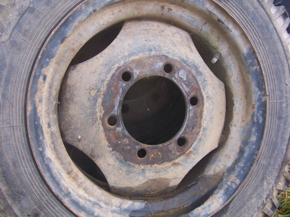 Unimog Felge 20 Zoll für Bereifung 10-20 Niederdruck Allrad 6 Loch Standard - Bild 1 von 4