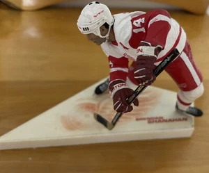 Detroit Red Wings Brendan Shanahan Hockey Figure 5,5"x8" 2002 McFarlane Toys - Foto 1 di 10