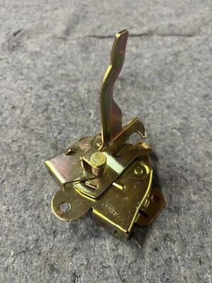 2003-2005 MITSUBISHI LANCER EVOLUTION EVO 8 FRONT HOOD-LOCK LATCH OEM - Image 1 of 2