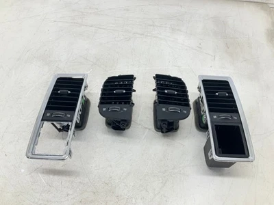 Dodge Ram 1500 13-18 ventilaciones de aire delanteras izquierda y derecha para tablero OEM Foto 1 de 4