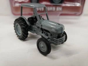 1/64 scale Greenlight FORD 8N 1949 TRACTOR DOWN ON THE FARM SERIES 2 ERTL DCP - Picture 1 of 12