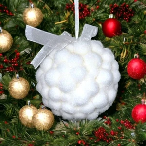 Seasonal Abode White SNOWBALL Round Christmas Hanging Ornament NEW - Picture 1 of 3