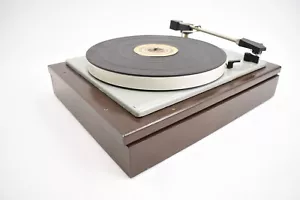 Giradischi Lenco Made in Switzerland Turntable - Imagen 1 de 17