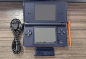 Nintendo DS Lite With Charger and Stylus Blue FULLY WORKING REGION FREE! - Picture 1 of 4