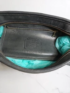 Coach No 032-5048 VTG Black Leather Crossbody Purse 11x8x4" - Picture 1 of 9
