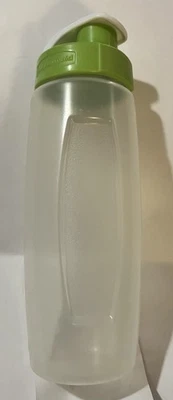 Garrafa de água de hidratação Rubbermaid 20 oz Chug copo plástico sem BPA à prova de vazamento - Imagem 1 de 4