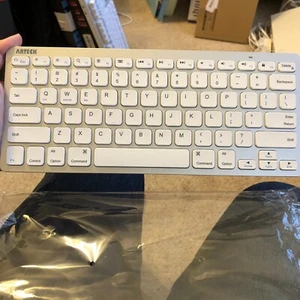 Arteck Ultra-Slim Bluetooth Keyboard Silver for iOS, Windows, Android - Picture 1 of 3