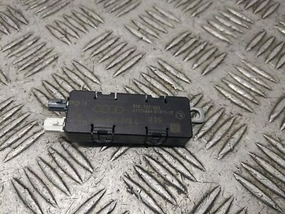 AUDI A5 S LINE TDI QUATTRO 2011-2016 RADIO ANTENNA/AERIAL AMPLIFIER 8T8035225C - Image 1 of 4