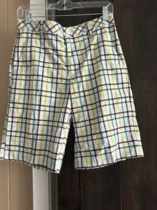 Izod Golf Shorts Mens Size 30 Plaid Golfer Casual Flat Front - Picture 1 of 3