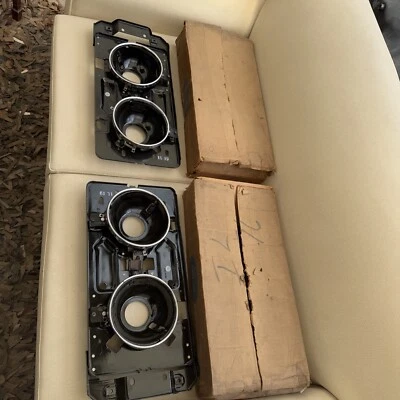 NOS 1970 FORD LTD / GALAXIE HEADLIGHT BUCKET HOUSING  PAIR D0AZ-13008-A 70 - Image 1 of 4