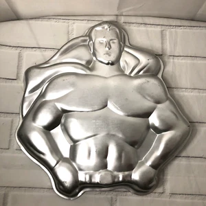 Vintage 1977 Wilton DC Comics Superman Cake Pan 13" Aluminum Bakeware - Picture 1 of 6