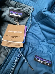 Patagonia Men's Diamond Quilted Bomber Sz XXL Hoodie Jacket Wavy Blue New - Picture 1 of 12