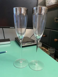 2 Sektgläser Chrom/Silber umrandet geriffelt Kristall - Bild 1 von 8