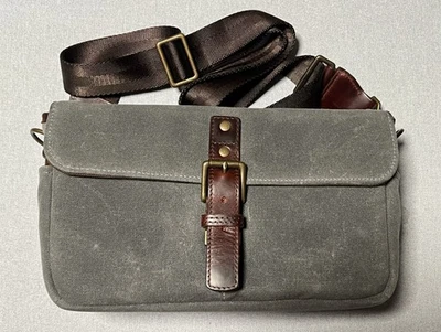 Bolsa para cámara ONA The Bowery-color humo-lona Foto 1 de 4