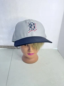 Men’s MLB Detroit Tigers American Flag Logo Hat New Era Fitted Cap Size 7 3/8 - Picture 1 of 5