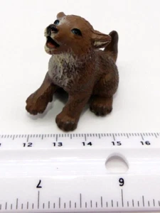 Safari LTD Baby Wolf Puppy Howling Figure Toy Figurine Animal 2007 Pup - Picture 1 of 6