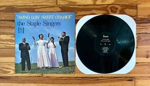 The Staple Singers: Swing Low Sweet Chariot LP Vinyl US Exodus 1966 Press VG+/NM - Bild 1 von 2