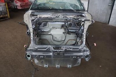 Front Frame Tub Body Structural Cut Gray OEM Porsche 911 Carrera Cabrio 996 2004 Foto 1 de 4