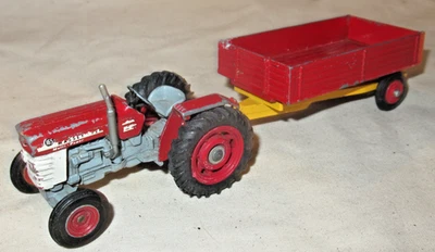 Corgi 66 Massey Ferguson 165 Tractor with 62 tipping trailer slightly incomplete - Image 1 of 4