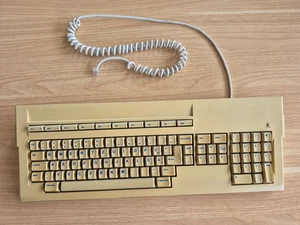 ✅ ATARI TT030 Tastatur ⭐ vergilbt, sonst guter Zustand ⭐ funktioniert ⚡️ - Picture 1 of 4