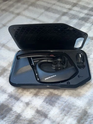 Plantronics Voyager 5200 PLT Bluetooth Headset and Charger Case - Image 1 of 4