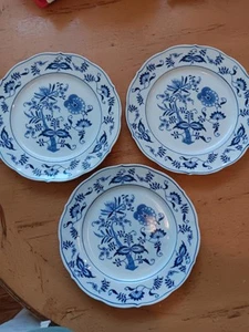 Set Of 3 Blue Danube "Blu Onion" 10.5" Dinner Plates - Picture 1 of 4