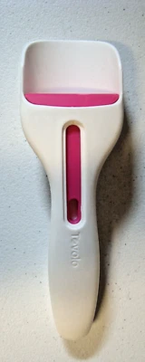 Colher de cupcake de plástico branco fúcsia Tovolo 1 peça. - Imagem 1 de 3