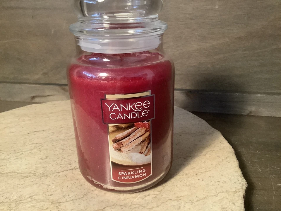 Yankee Candle SPARKLING CINNAMON Tarro Vela 22 Onzas NUEVO HERMOSO  Foto 1 de 4