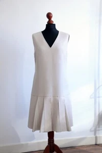 TRAUMHAFTES SCHUMACHER KLEID, CRÈME, SCHURWOLLE, Gr. 38 40, wNEU - Bild 1 von 7
