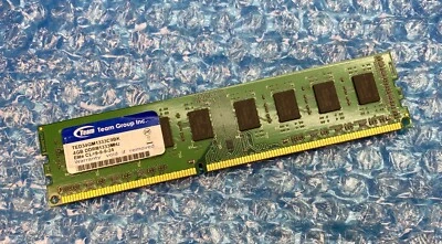 4GB Team TED34GM1333C9BK PC3-10600U 1333MHz 2Rx8 DDR3 Computer Memory RAM - Image 1 of 3