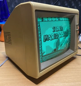 π VINTAGE 1985 TAXAN KX-1201B 12" GREEN CRT Monitor BBC APPLE PROP ππ» - Afbeelding 1 van 15