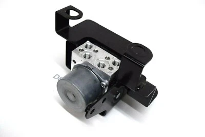 Yamaha YZF R3 RH07 RH12 MT03 15-20 Hydraulic Block Brake Pressure - Image 1 of 4