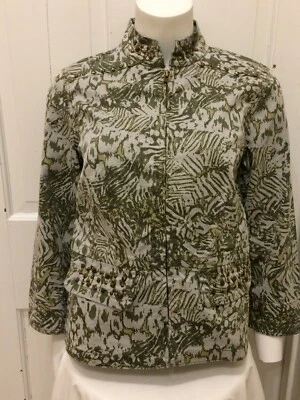 Chaqueta Multiples Estampado Animal Tachonado Cremallera Frontal TALLA XS Safari Verde Oliva Foto 1 de 4